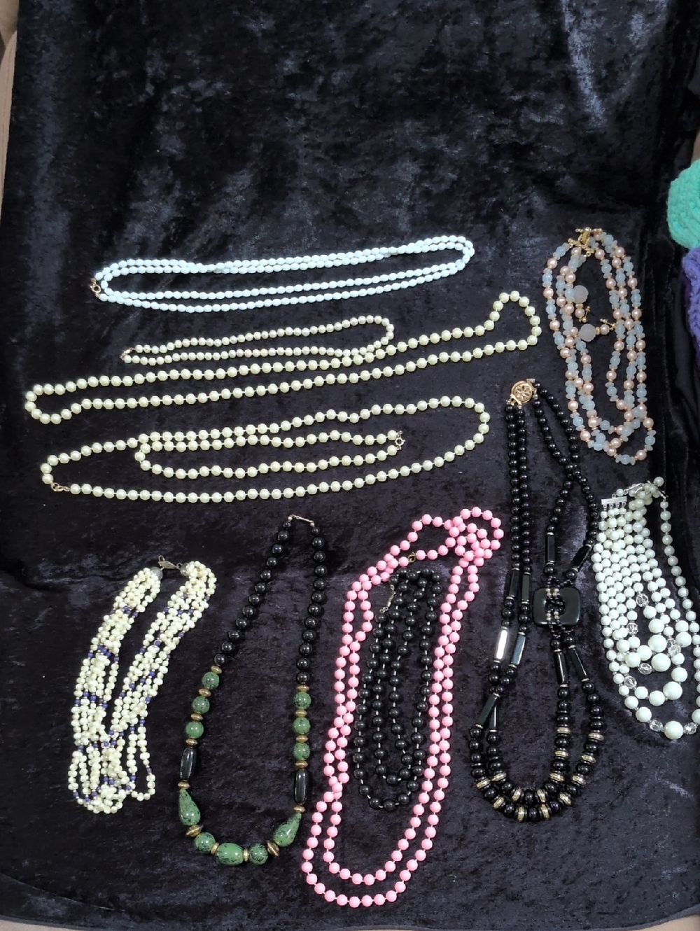 Vintage Women's Lot of Faux Pearl & Beaded Necklaces, Chokers and Earrings